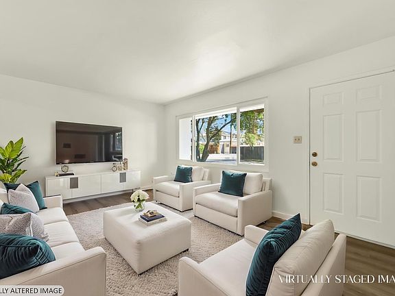 3rd image of 219 Hamilton Drive