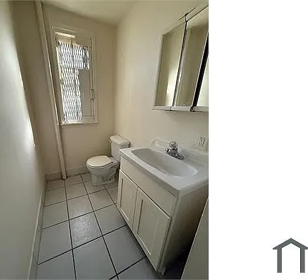 2052 Mapes Ave #9 — Photo 2