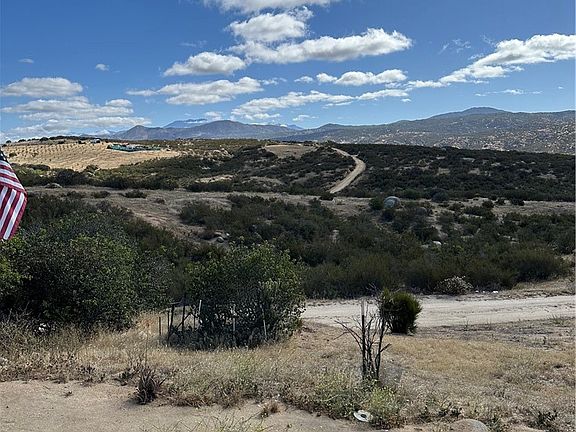 4th image of 43043 Ardia Dr