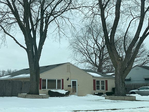 3rd image of 1612 Marlboro Ln