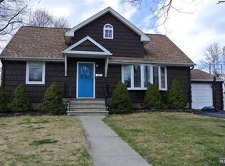 33 Pitts Ave, Woodland Park, NJ 07424