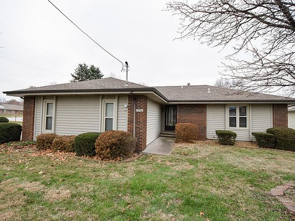 4th image of 1256 E Bonaire Dr