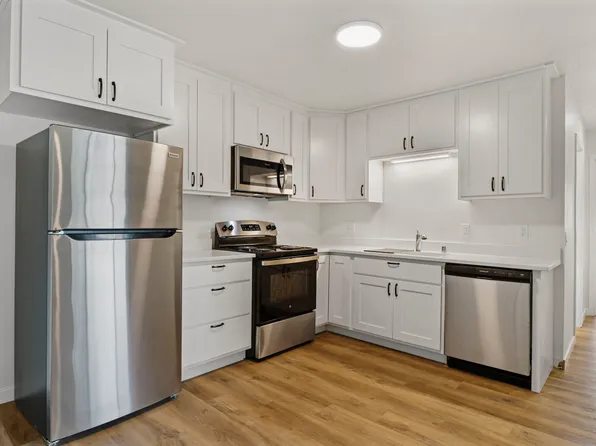 117 Washburn Rd, Deerfield, WI