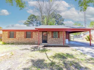 1216 Chestnut St, Lonoke, AR 72086