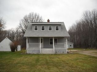 7572 River Rd, Cottrellville, MI 48039