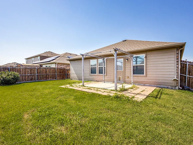 1101 Rainer Dr — Photo 23