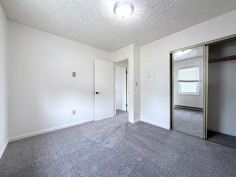 401 East Rd #6 — Photo 9