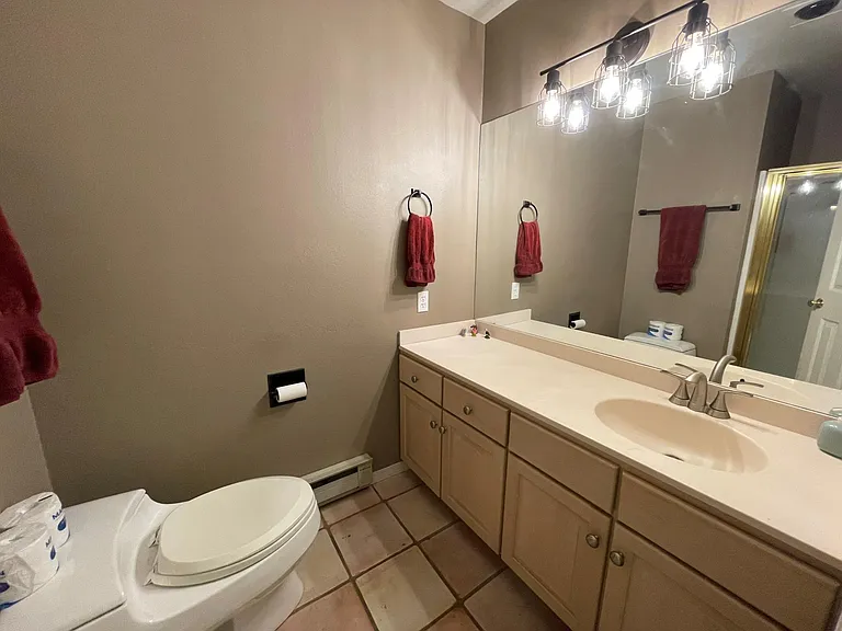 1256 Forest Hills Dr — Photo 22