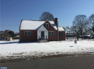 306 E Pine St, Williamstown, NJ 08094