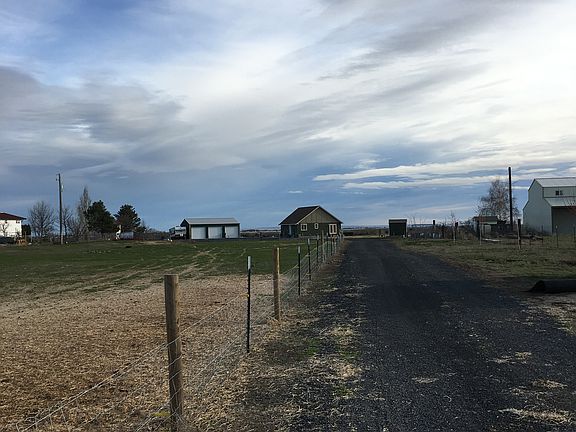 5th image of 4617 Road 7.5 NE