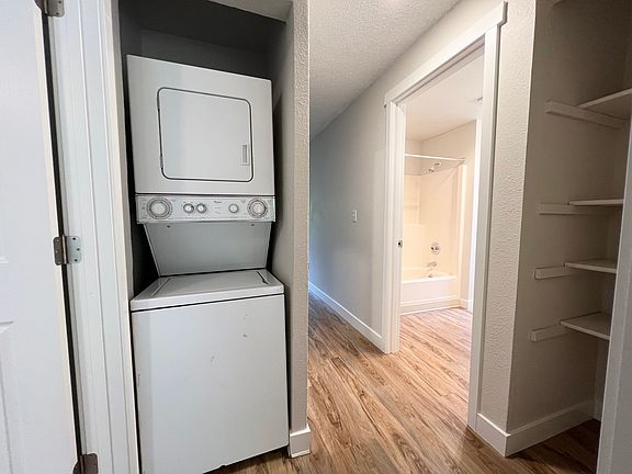 3rd image of 131 Lippert Dr W APT 101