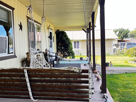 5th image of 2628 Railroad Ave