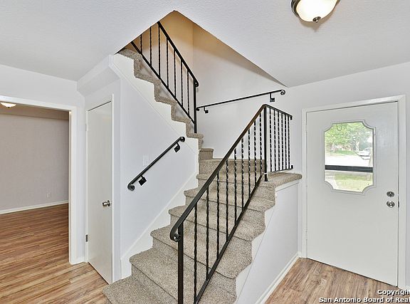 3rd image of 111 Amistad Blvd