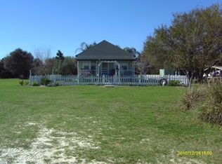 496 Ramona Rd, Seadrift, TX 77983