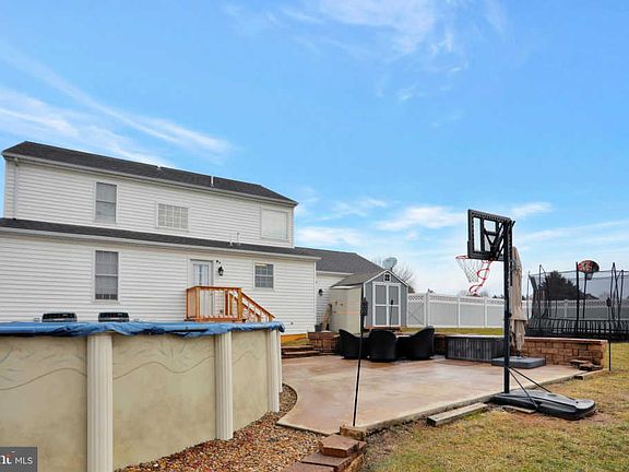 3rd image of 13524 Elaines Way