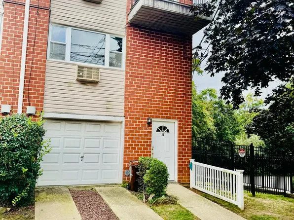 20 Francine Ct #A, Staten Island, NY 10306