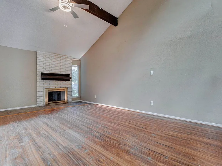 7140 S Dairy Ashford Rd — Photo 5