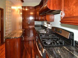 2636 N Mildred Ave #1F, Chicago, IL 60614