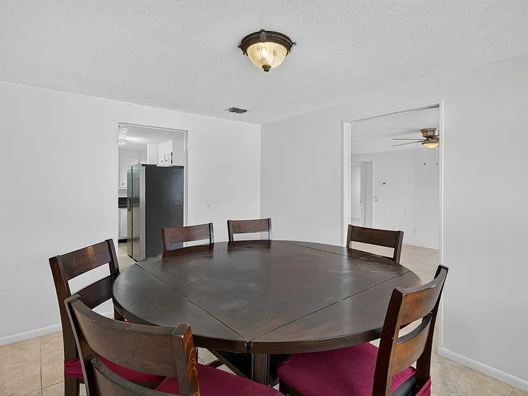 9954 Larkdale Ct — Photo 17