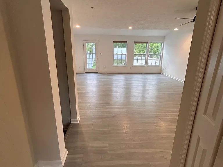 4847 Limestone Ct — Photo 7