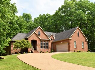 134 Ridgeline Dr, Crossville, TN 38571