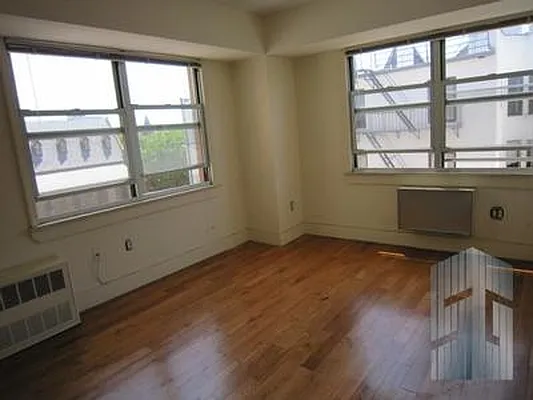 Rented by Skyline Group Real Estate | media 14