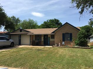 1308 Phillips St, Cleburne, TX 76033