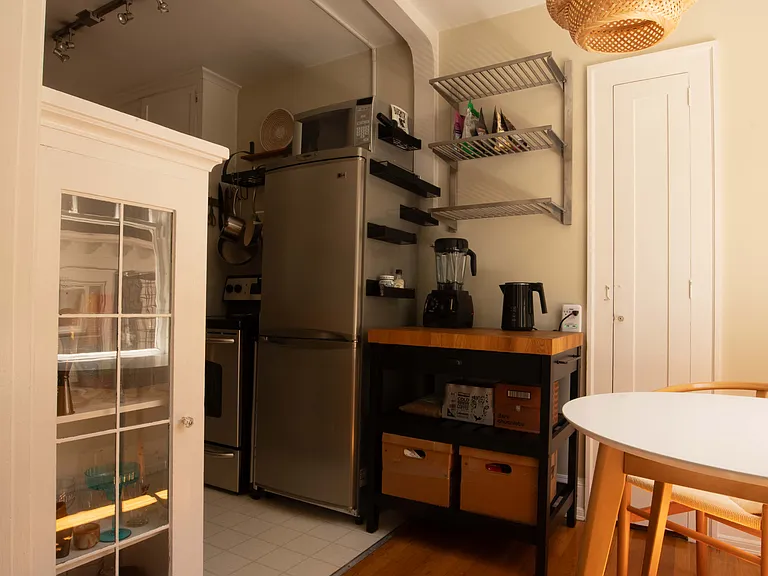 321 Boylston Ave E #203 — Photo 43