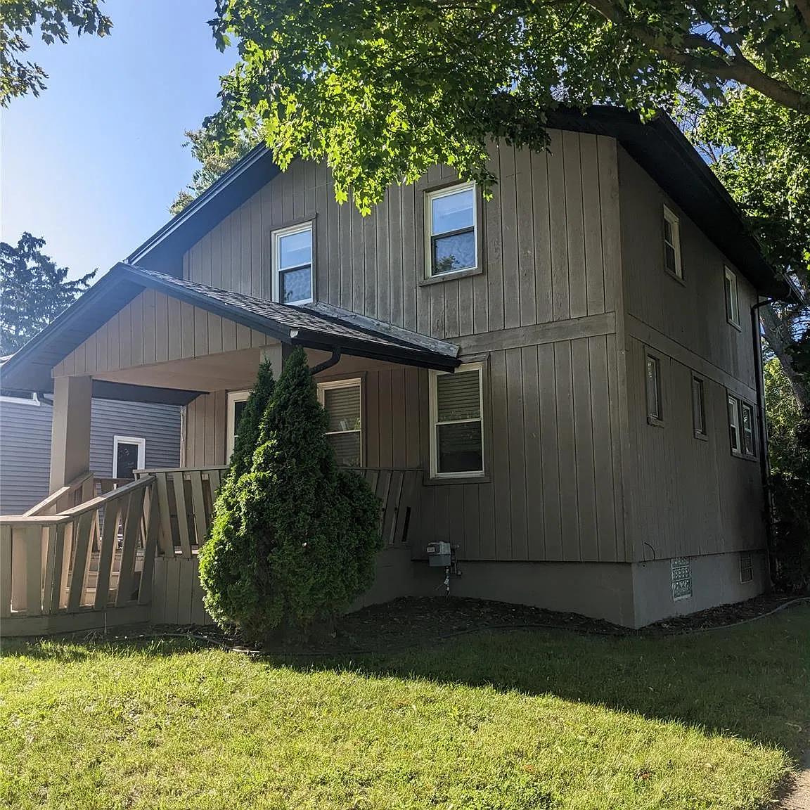 3 bed, 1.0 bath, 1102 sqft, $2,450 — Photo 3