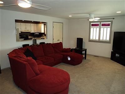 3rd image of 1717 Crystal Springs Ln