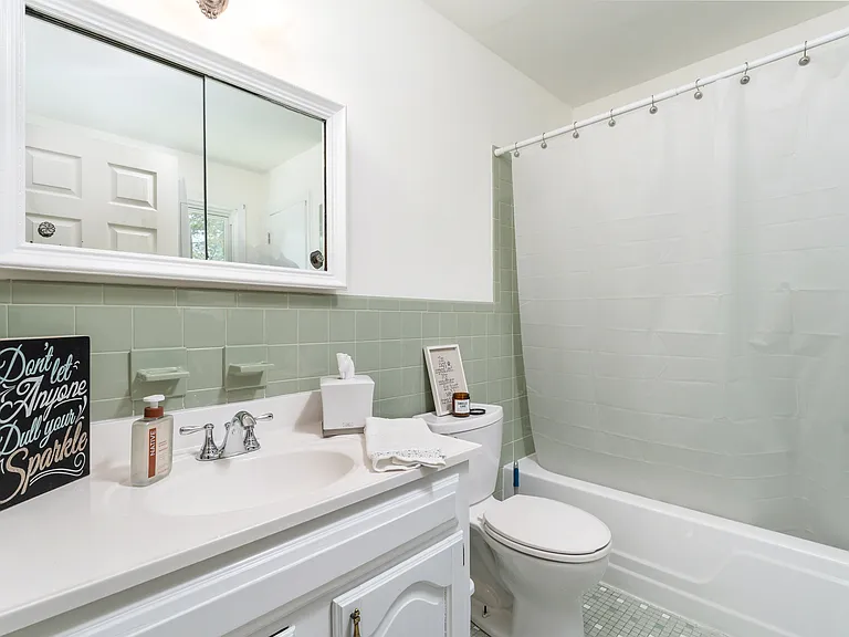 22 W End Ave — Photo 11