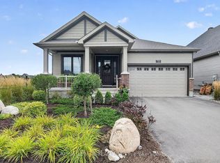 725 Coast Cir, Ottawa, ON K4M 0N2