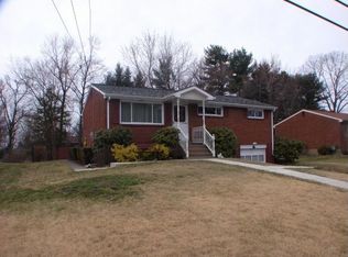 315 Westland Dr, Greensburg, PA 15601