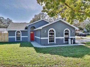 702 E Live Oak St, Tarpon Springs, FL 34689