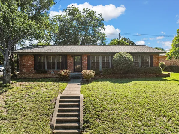 2349 Mount Carmel Dr, Waco, TX 76710