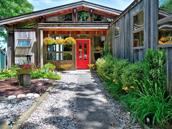 46 Beach Club Lane, Wading River, NY 11792