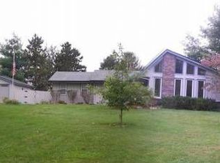 10018 Farm School Rd, Durand, IL 61024