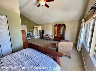 1660 Olmeda St #A, Encinitas, CA 92024