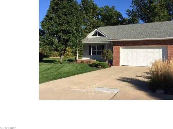 2600 Sawgrass Cir SE, Massillon, OH 44646