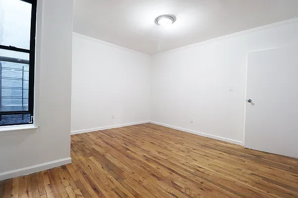Rented by Keller Williams NYC | media 19