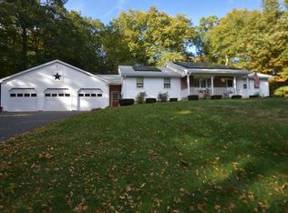 100 Fomer Rd, Southampton, MA 01073