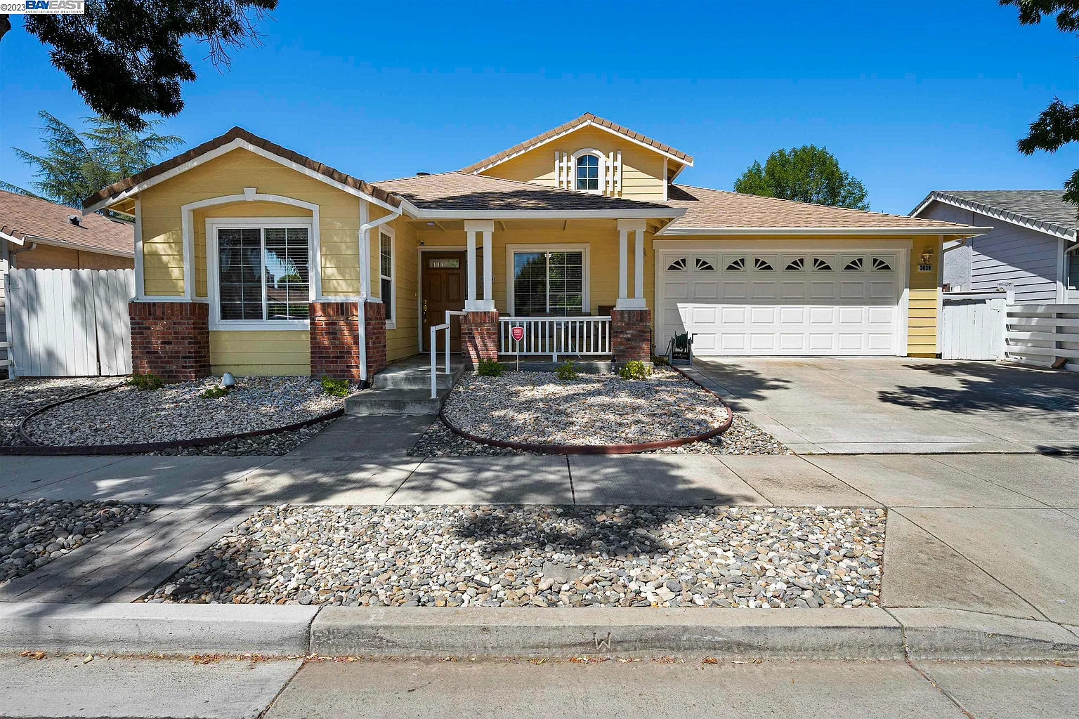3039 Hudson Dr photo 1