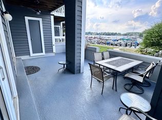 18713 Vineyard Point Ln, Cornelius, NC 28031