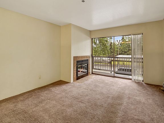 Susitna Ridge Apartments - Living Room