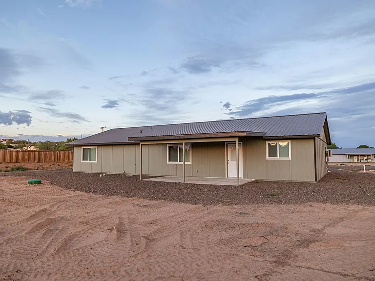 298 Halli Jo Loop — Photo 3