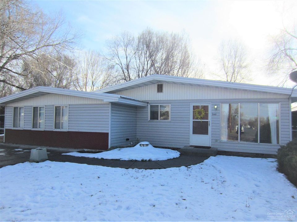 1st image of 560 SE 5th St