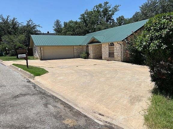 4th image of 120 Parkview Dr