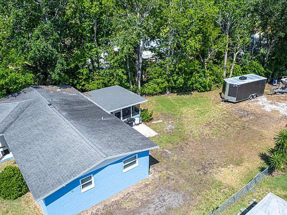 3rd image of 513 Powers Ave