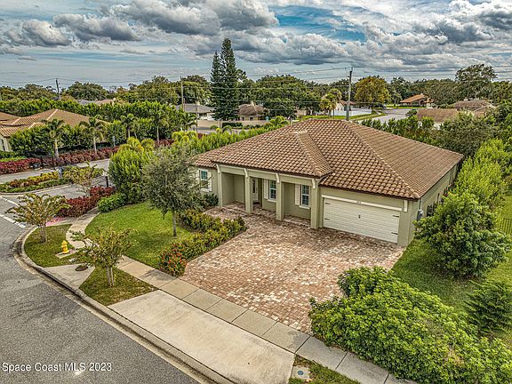 3rd image of 2972 Edington Dr