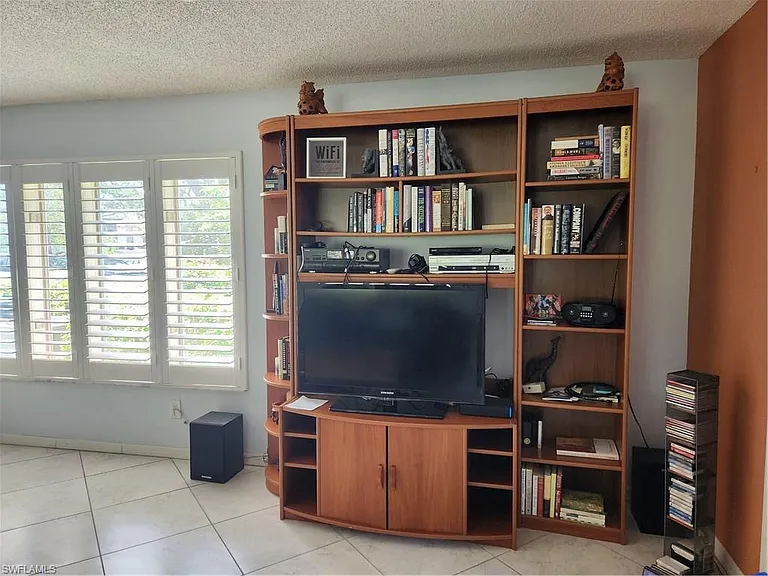 1629 Spoonbill Ln #A — Photo 10